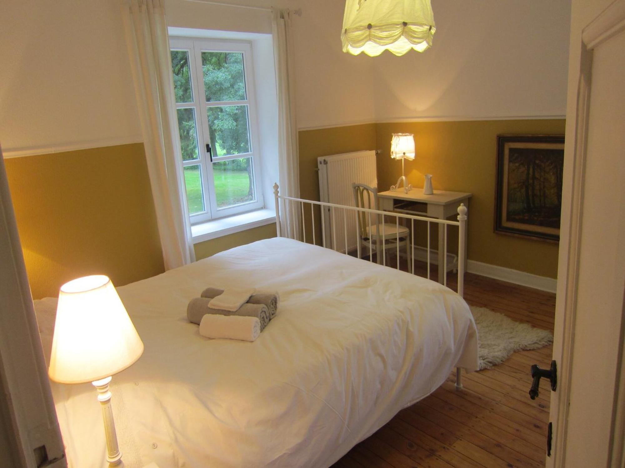 Delightful Castle In Bastogne With Bubble Bath 빌라 외부 사진